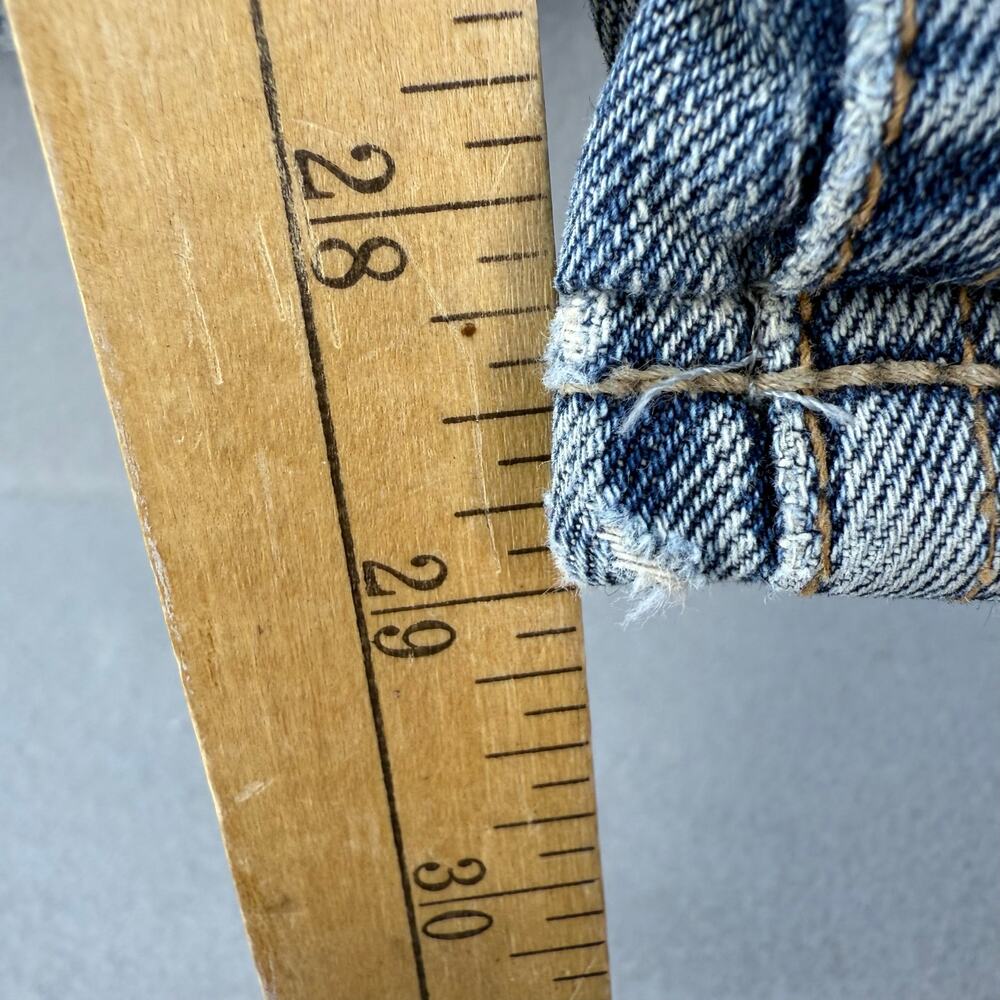 Silver Jeans Women's 28x33 (6) Light Blue Blaze Flare Vintage Preppy Normcore - Picture 14 of 15